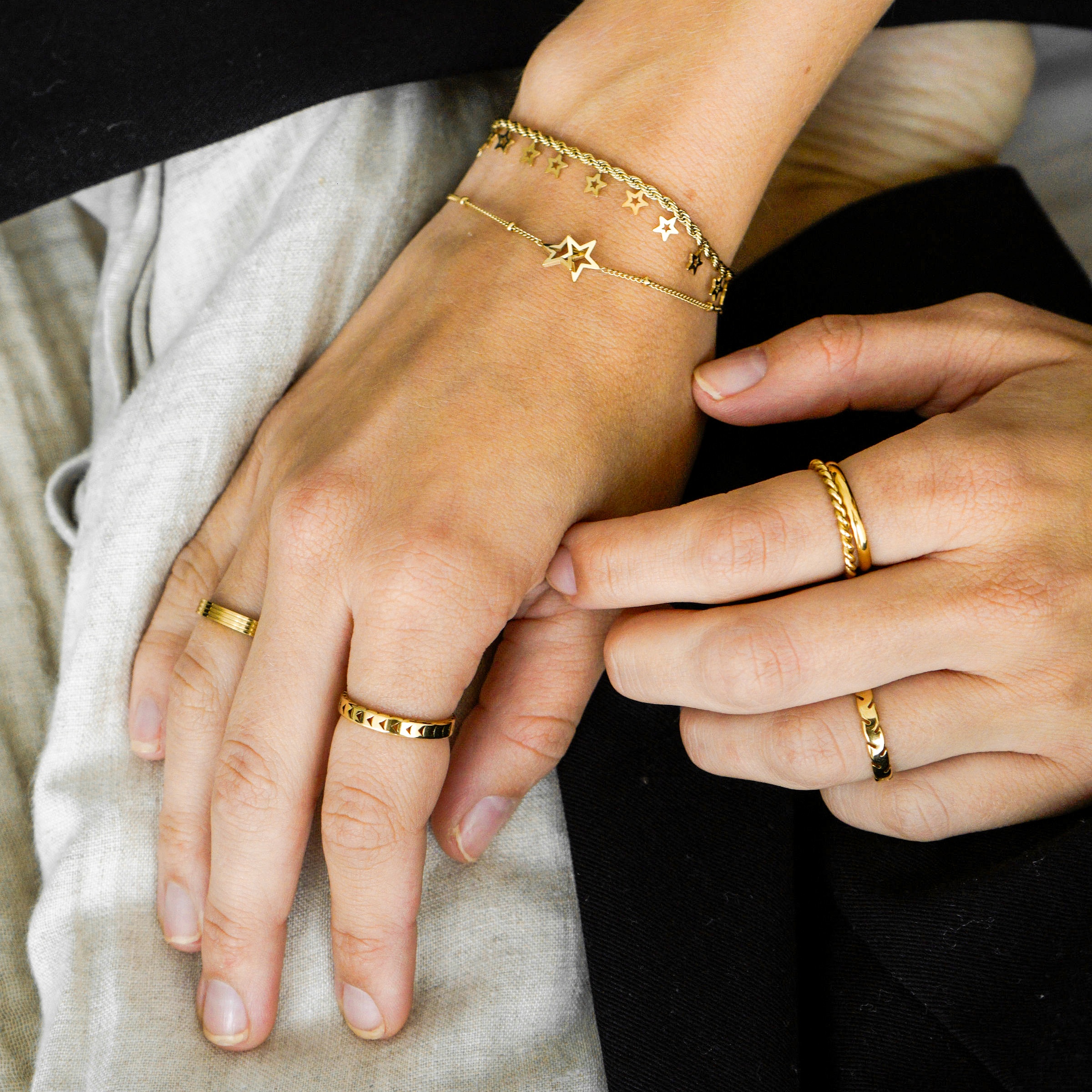 Armband met veel open sterretjes Armband met veel open sterretjes