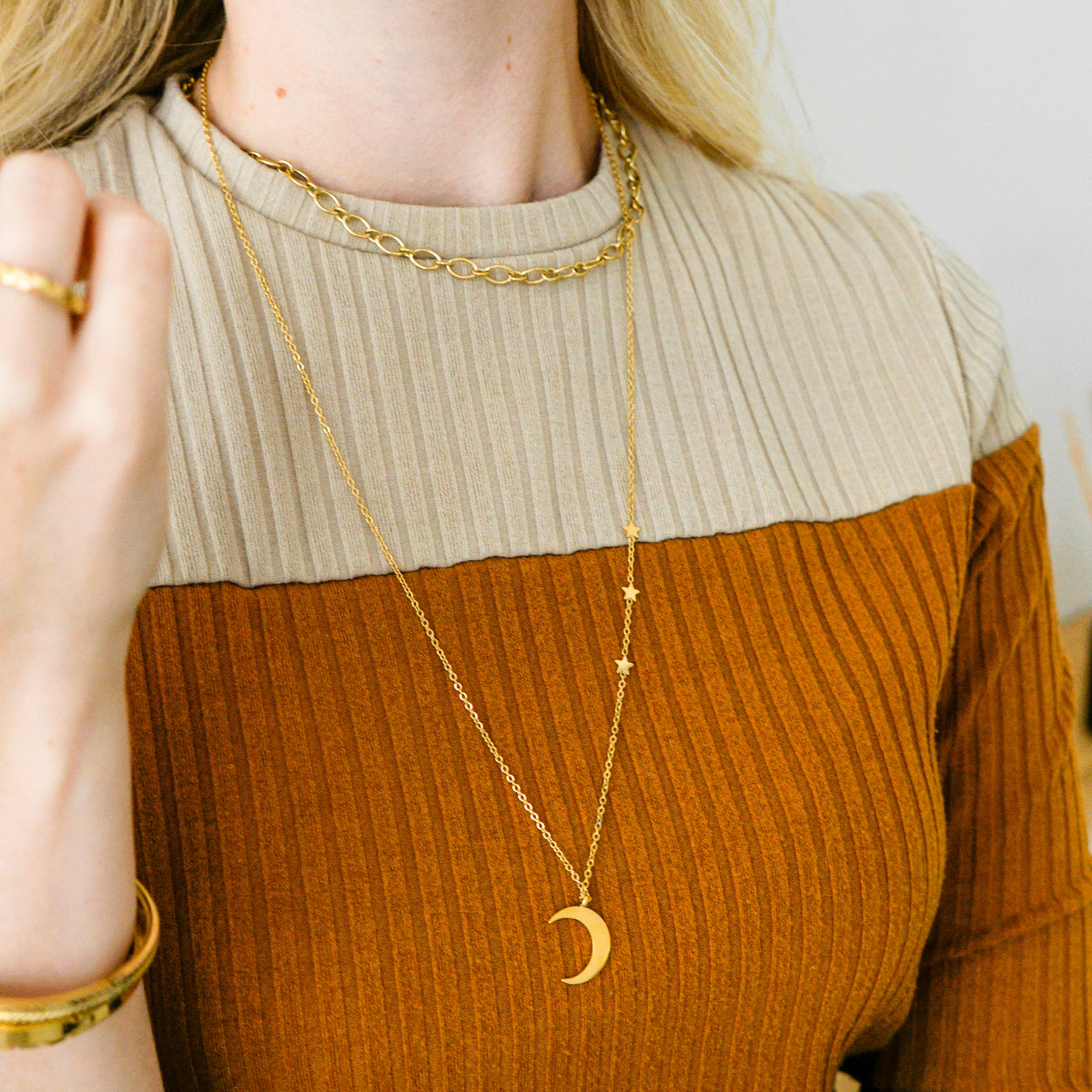 Ketting met hanger maan en sterren Ketting met hanger maan en sterren