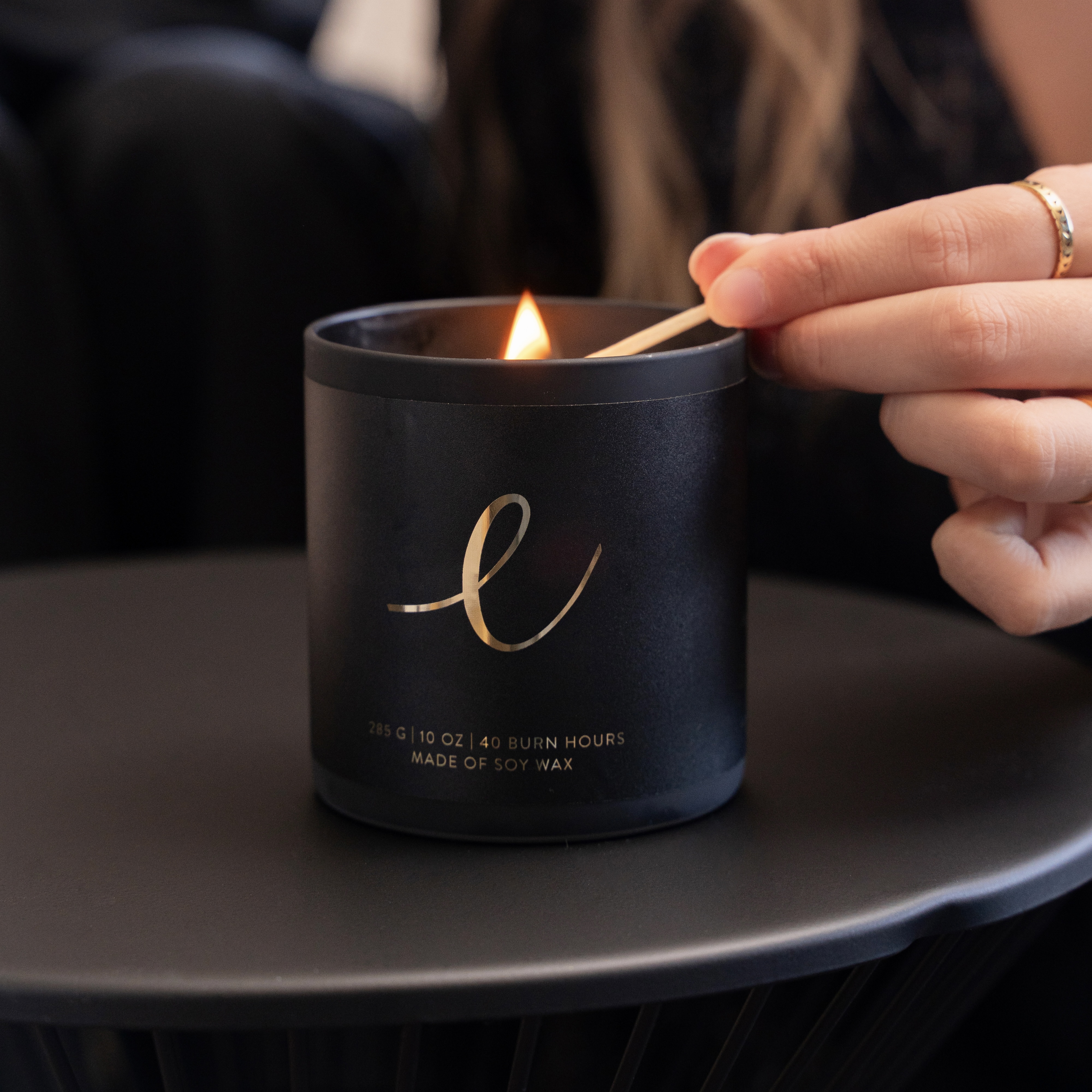 Scented candle with jewellery - white musk - white jar small