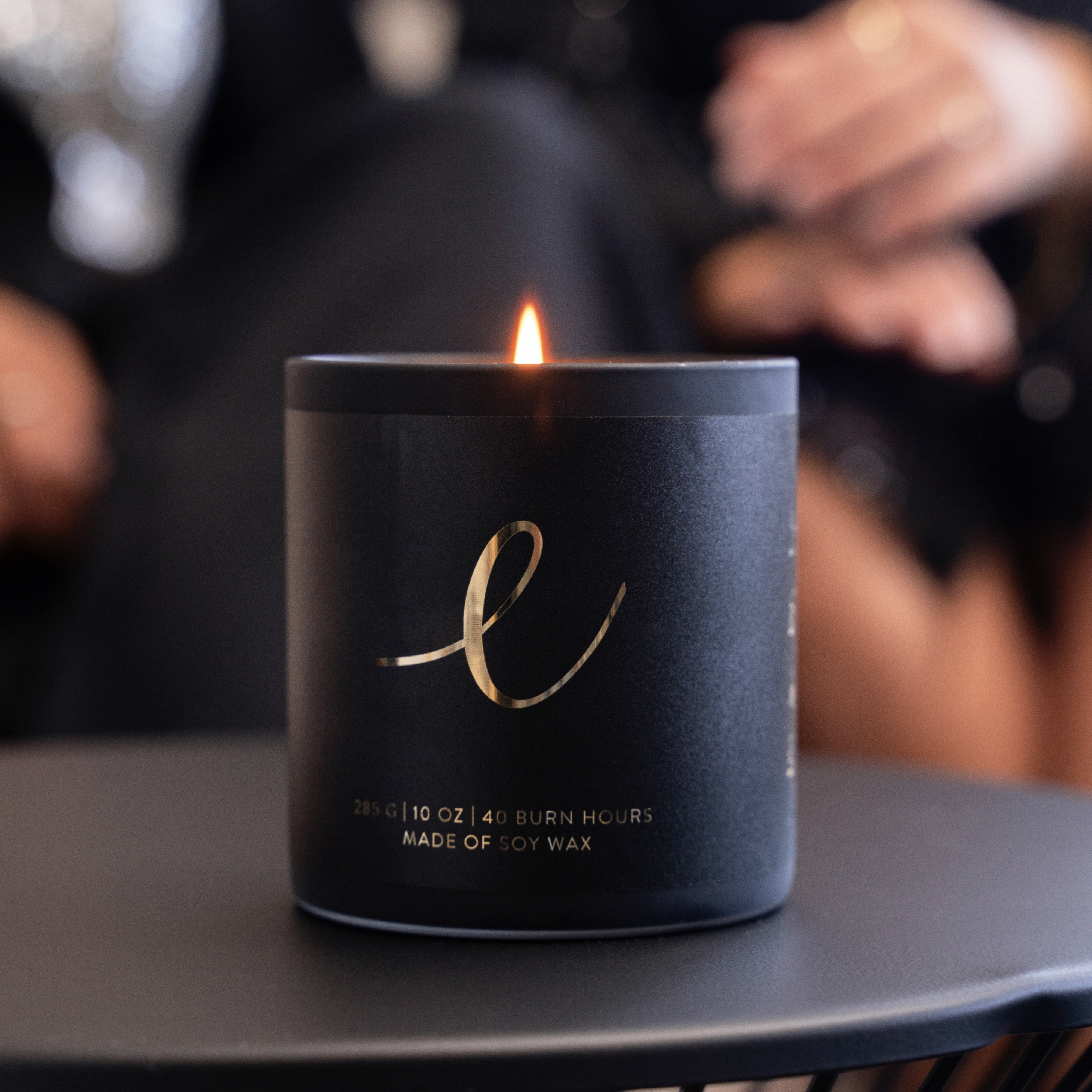 Scented candle with jewellery - white musk - white jar small